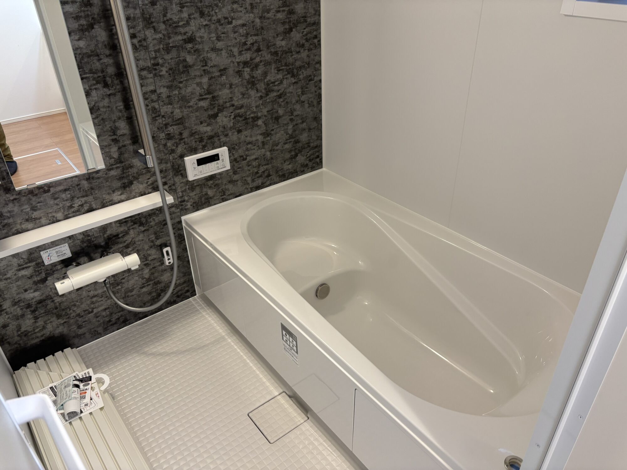 福岡県Y様邸水まわりガラスコート／オープンハウス